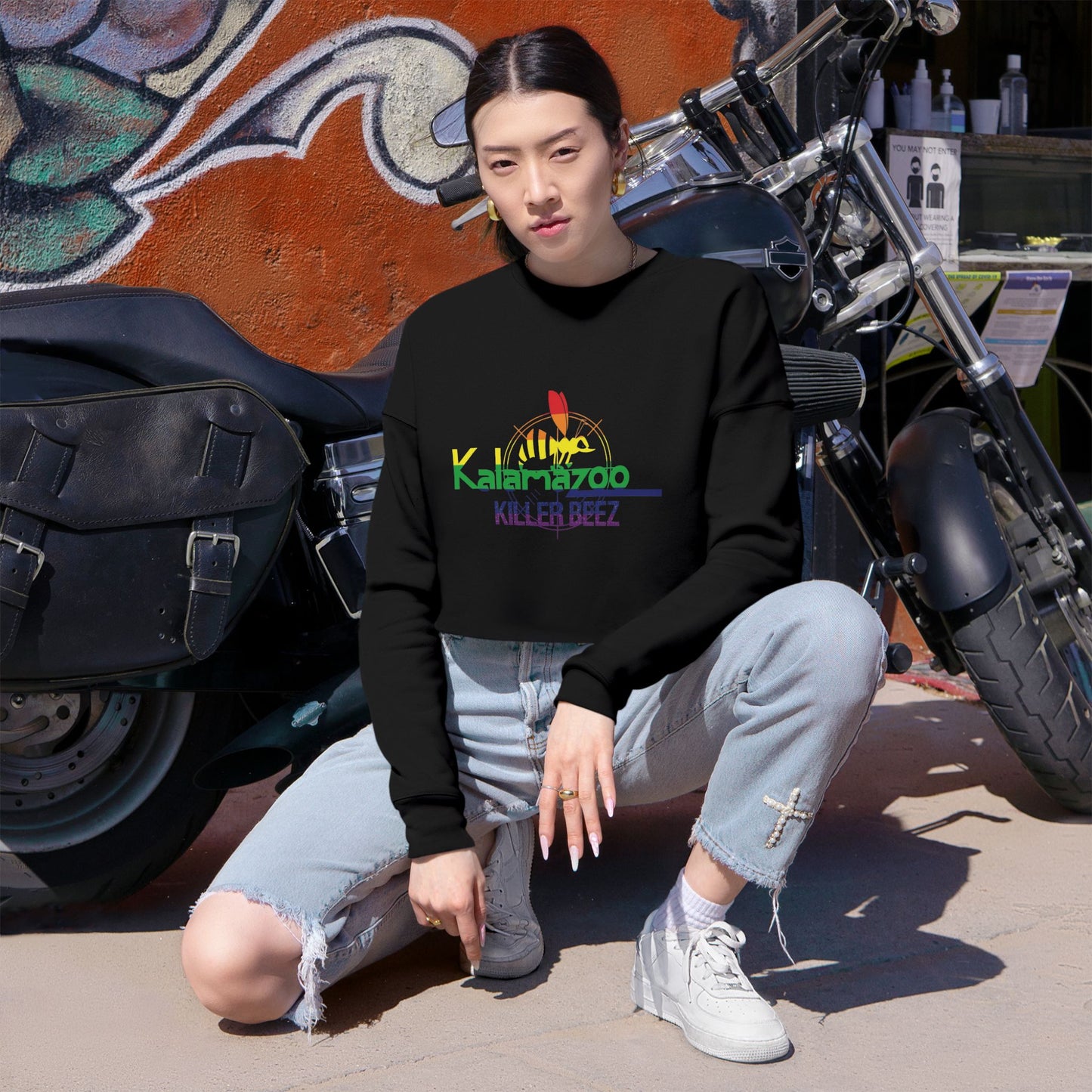 Cropped Sweatshirt — Vintage Surf Logo "Killer Beez"