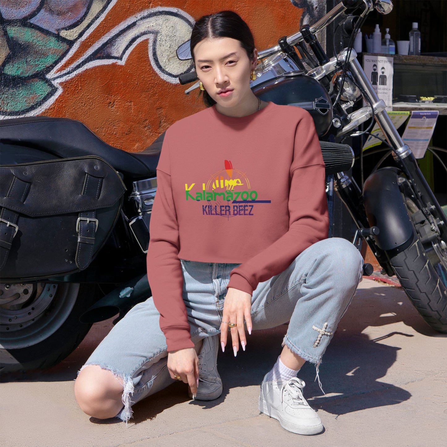 Cropped Sweatshirt — Vintage Surf Logo "Killer Beez"